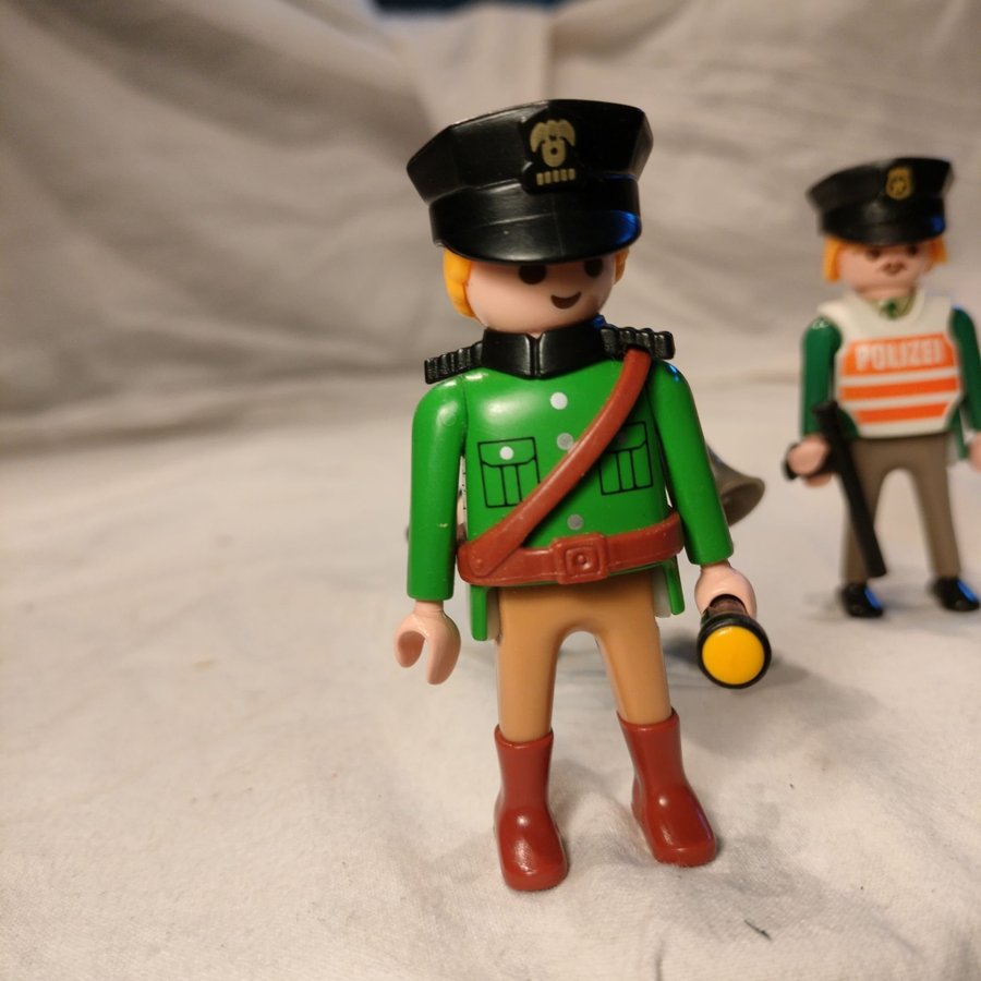 3 st Playmobil Poliser retro