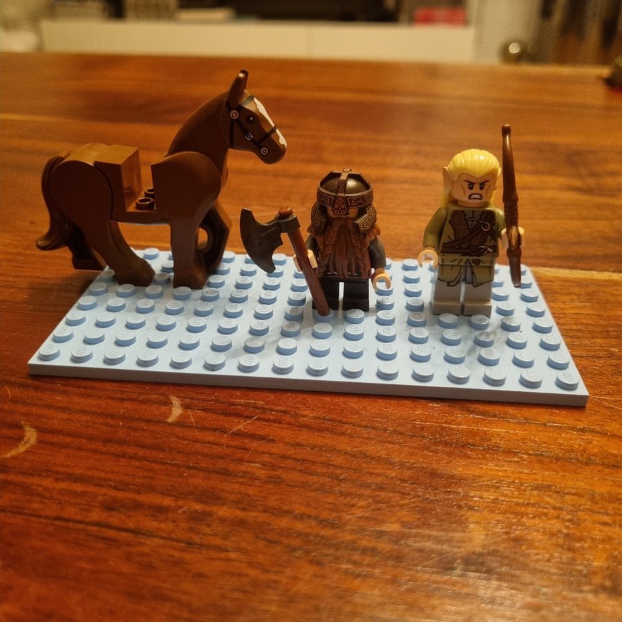 Lego Hobbit legolas gimli o häst