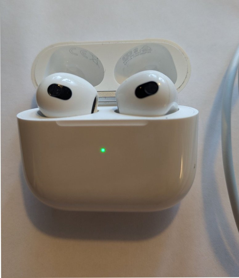 Apple AirPods 3rd gen