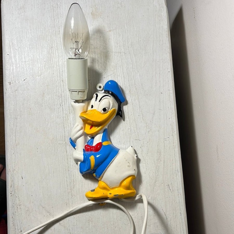 Kalle Anka/Donald Duck vägglampa