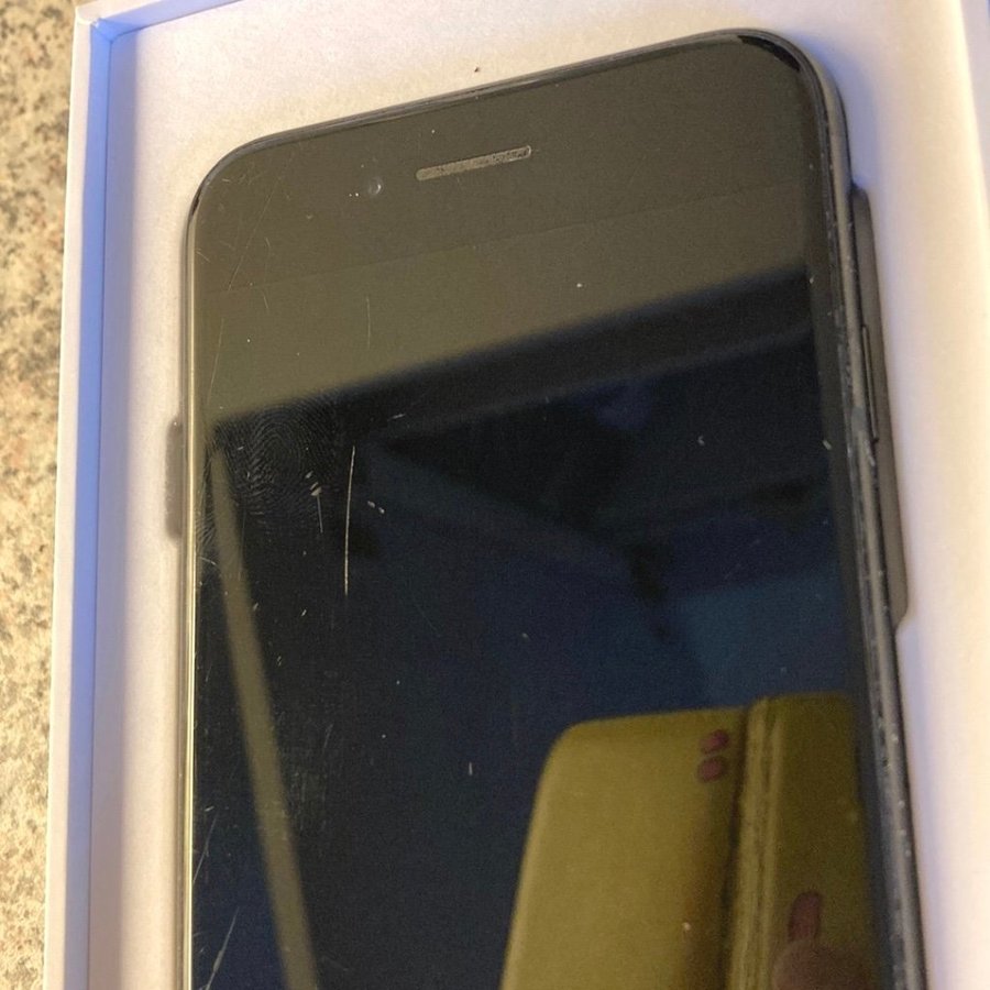 iPhone 7 svart minne 128 Gb