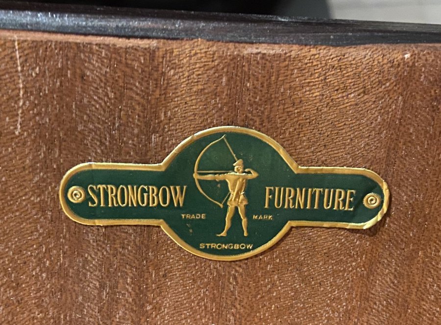 Trum-bord från Strongbow Furniture Storbrittanien