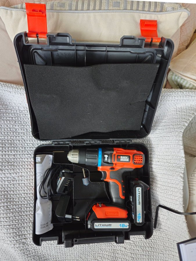 Black  Decker 18V Slagskruvdragare