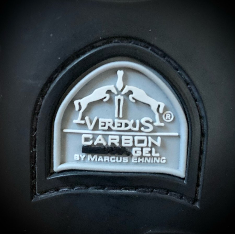 Veredus Carbon Gel Pro bakskydd