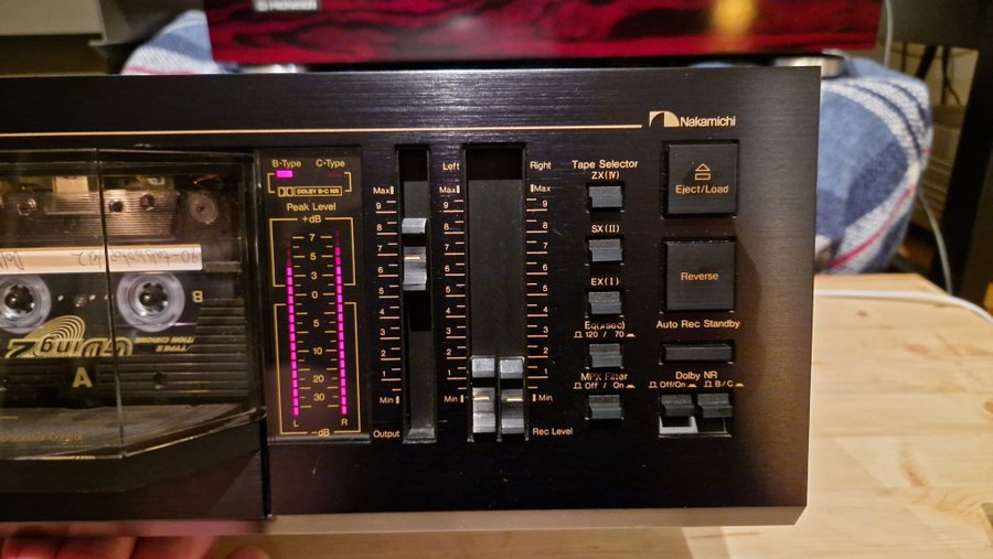 Nakamichi RX-202 kassettdäck med legendarisk kassettvändarmekanism