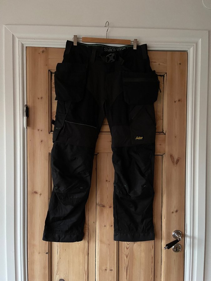 Ny skick svarta SNICKERS pirat workwear byxor stl 96 se mått