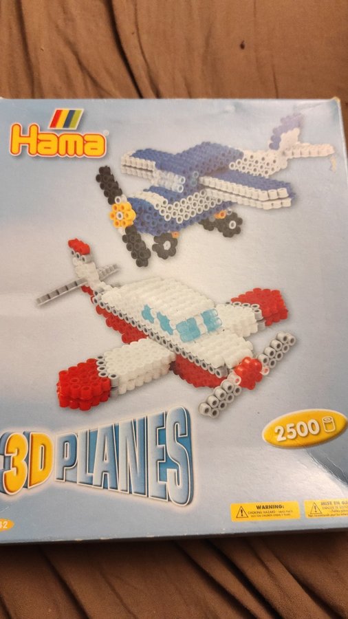 Ny Pärlplatta set HAMA 3 D planes, för två olika flygplan