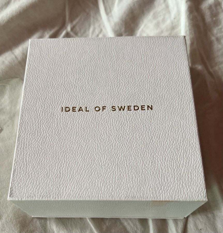 Ideal of Sweden Airpodväska