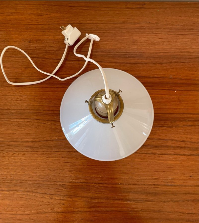 Retro fönsterlampa med skomakarlampa glaskupa, fäste metall mässing