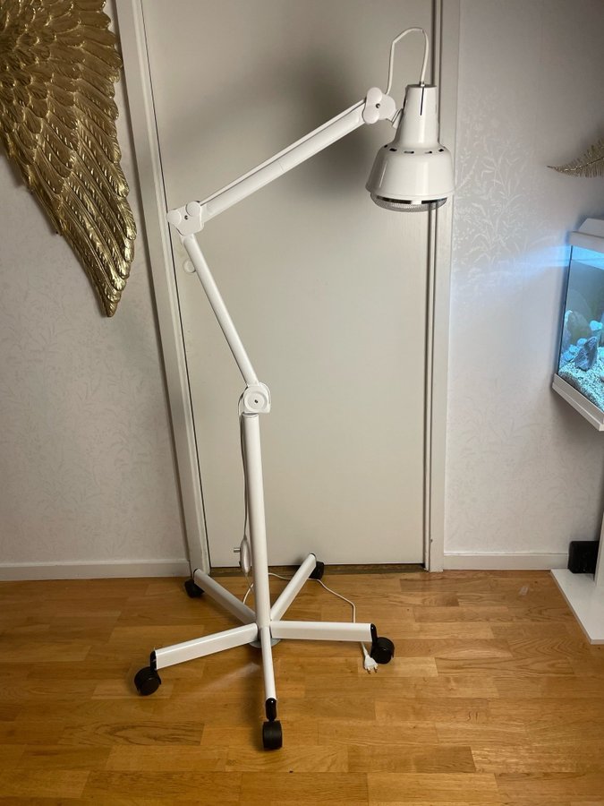 Infraröd lampa - 275W för värmebehandlingar med hjul - THERAP