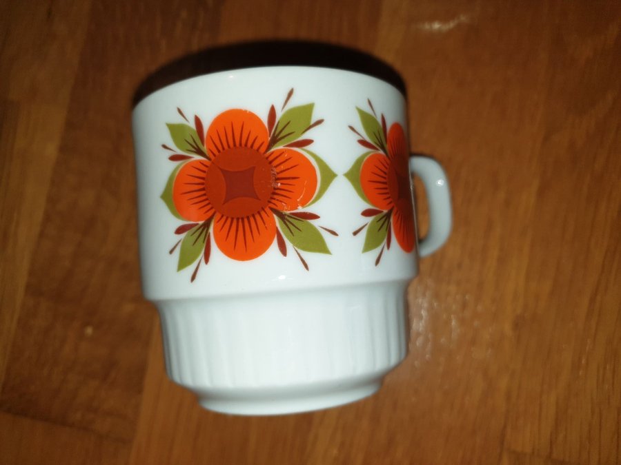 Kopp med blommönster Vintage Retro 70tal 70-tal orange vit Bavaria