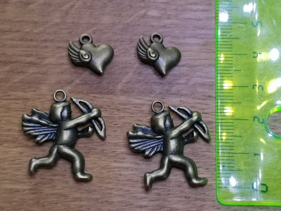 brons legering charms / hänge, 2 olika, 4 st / set