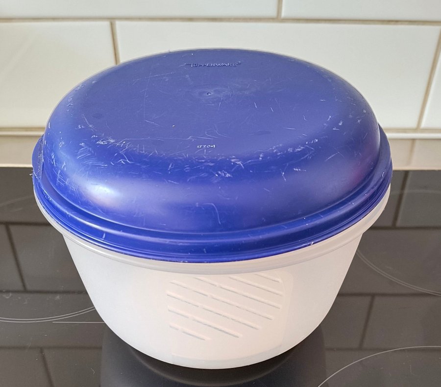 Tupperware behållare för sallad förvaring