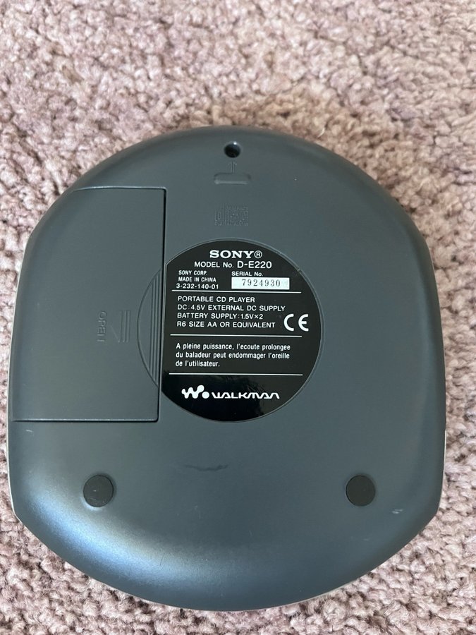 Sony Walkman CD-spelare D-E220