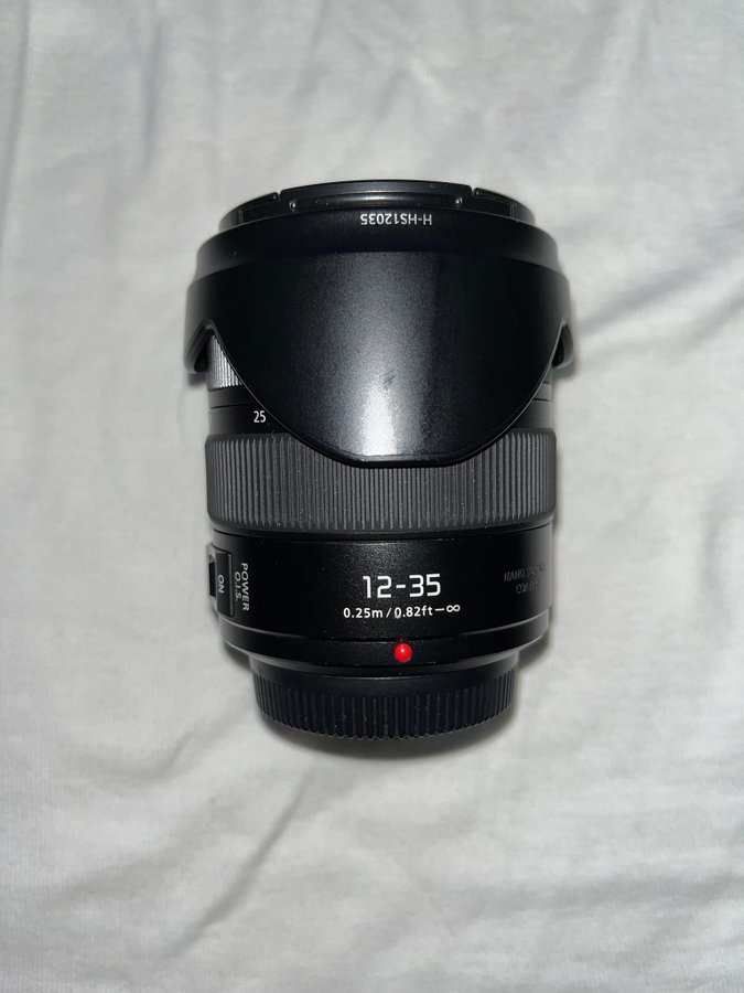 Panasonic Lumix 12-35mm f/2.8 II ASPH Power O.I.S och Sigma 30mm 1.4