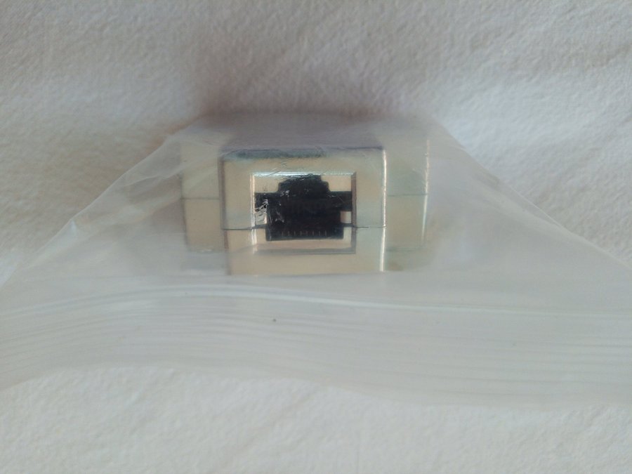 T-kontakt FTP RJ45 2 x RJ45 F/F 8P RJ45, oanvänd, i originalförpackning