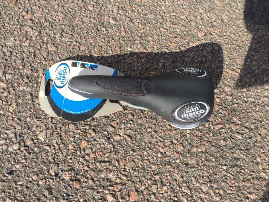 NOS Selle San Marco Concor cykelsadel racer hybrid från nedlagd verkstad butik