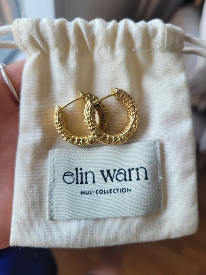 Muli collection × Elin warn örhängen hoops guldpläterat