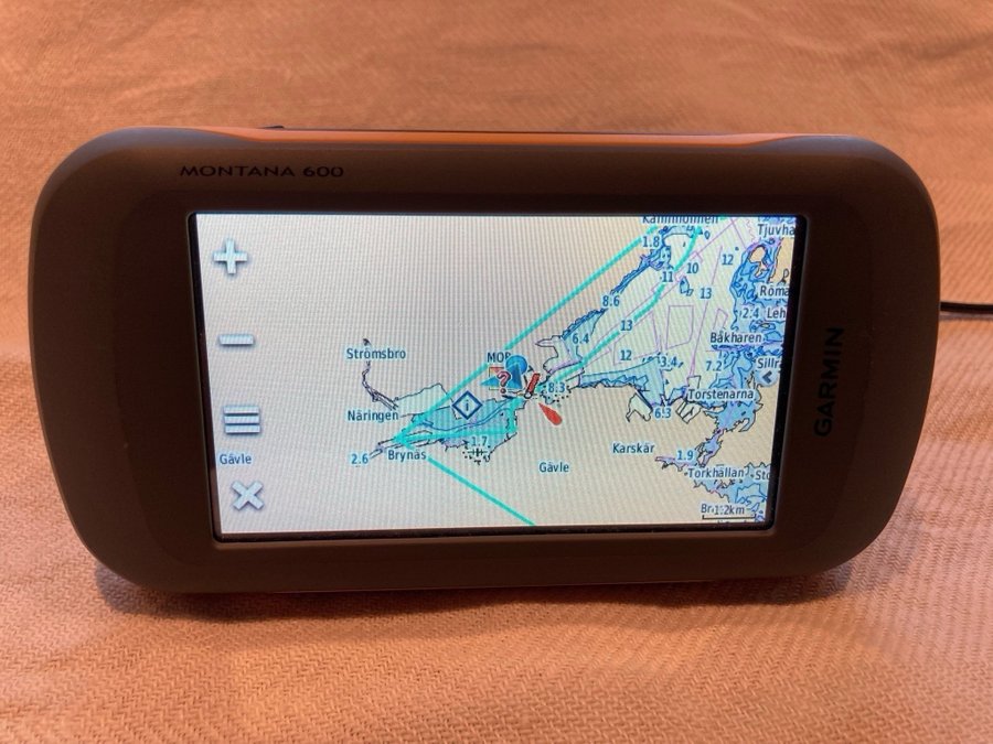 Garmin Montana 600 Batteri medföljer ej.