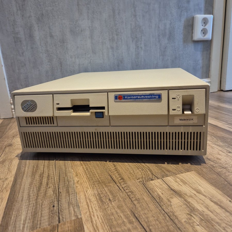 IBM PS/2 8550 retro 2