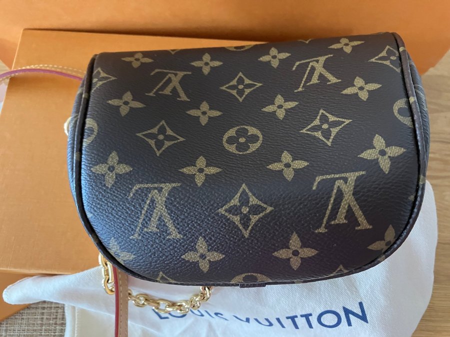 Mini bumbag monogram canvas, Oanvänd