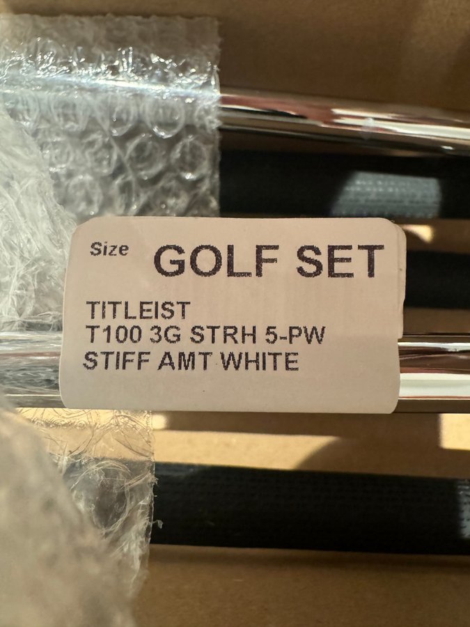 Titleist T100 3G järnset 5-PW Stiff AMT White