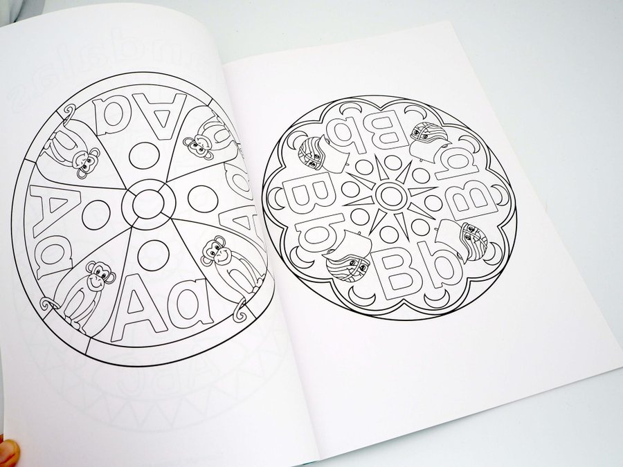 Målarbok Mandalas ABC