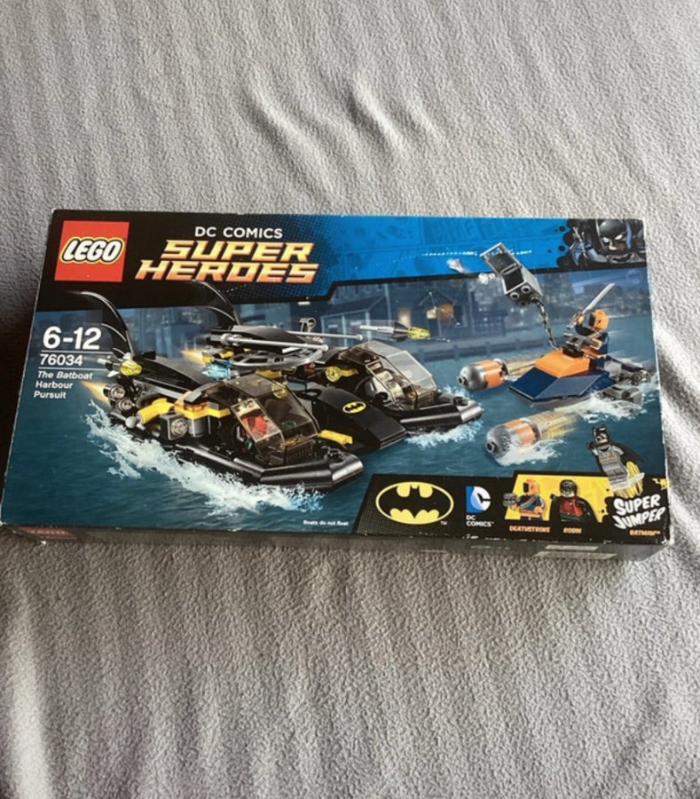 Lego 76034 - The Batboat Harbour Pursuit