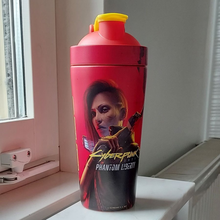 Cyberpunk 2077 Phantom Liberty G-fuel shaker i metall