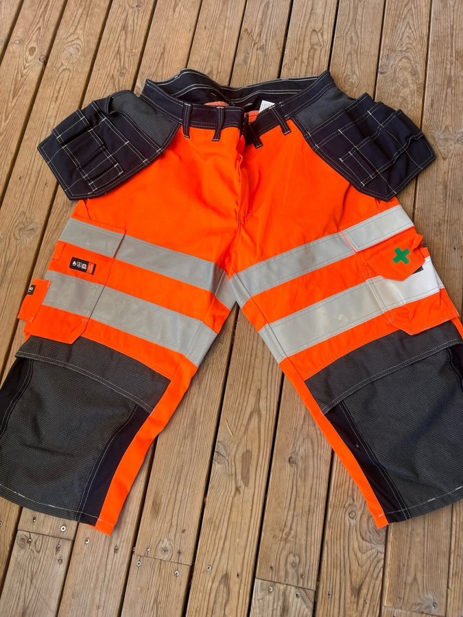 Nya! Tranemo orange shorts storlek c56