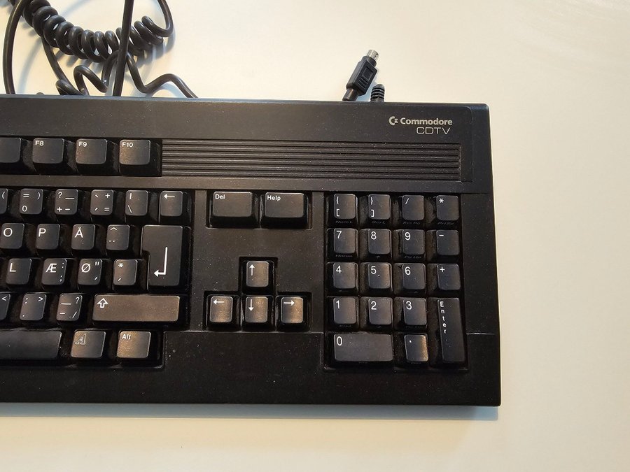 Commodore CD-1221 Tangentbord