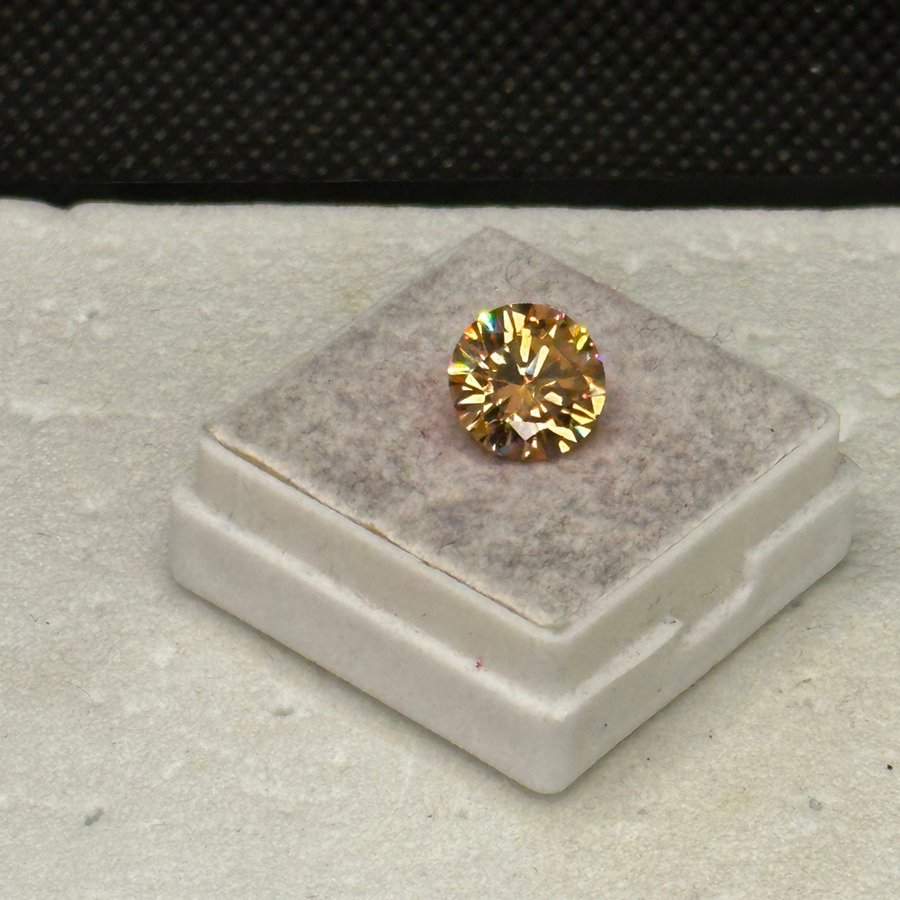 Zircon 6,35 ct