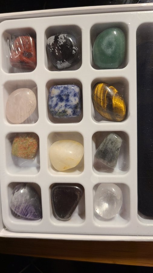 Crystal Healing Gems (äkta stenar / genuine Gemstones)