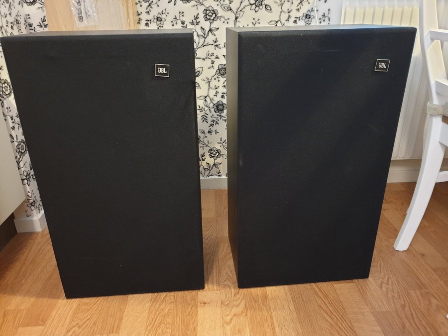 Begagnade högtalare JBL TLX8