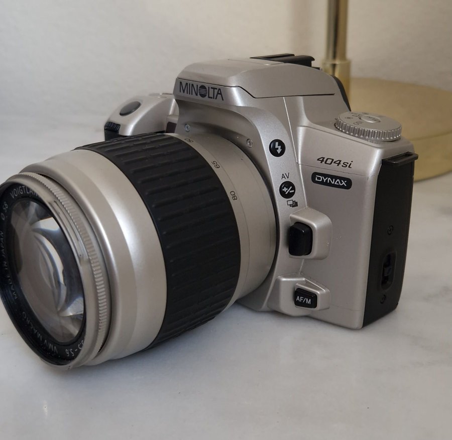 Minolta Dynax 404si med Voigtländer Skopar 28-80mm