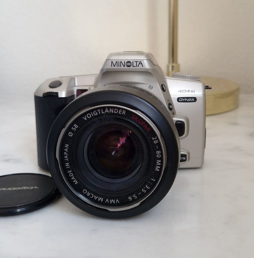 Minolta Dynax 404si med Voigtländer Skopar 28-80mm