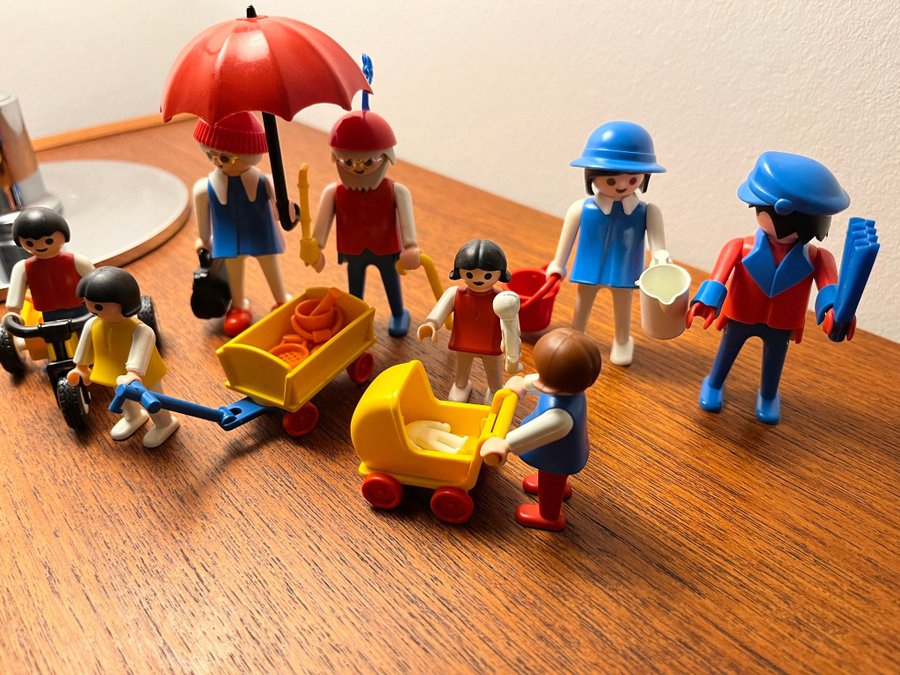 Playmobil figurer og tilbehør - familien på tur