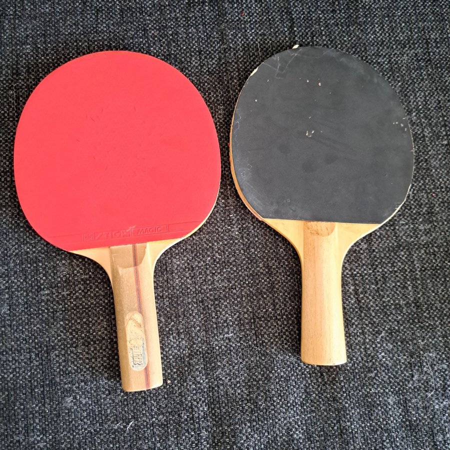 2 st bordtennisracketar