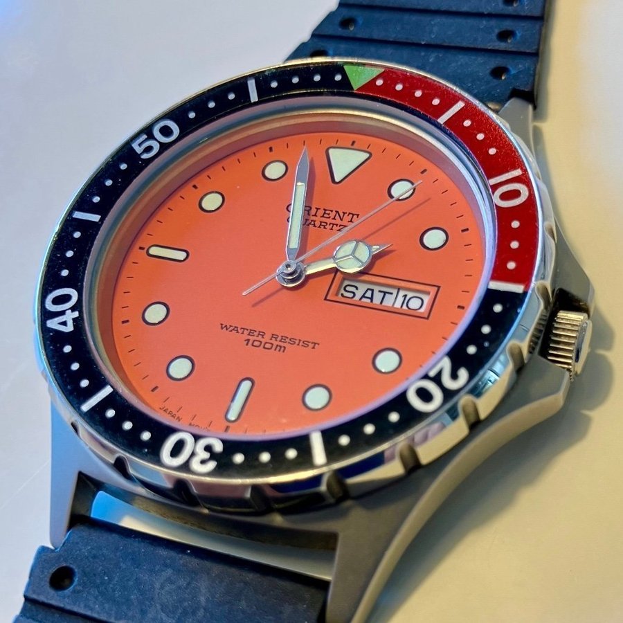 Orient Quartz 100m Dykarklocka Orange (skruvkrona  nytt batteri)