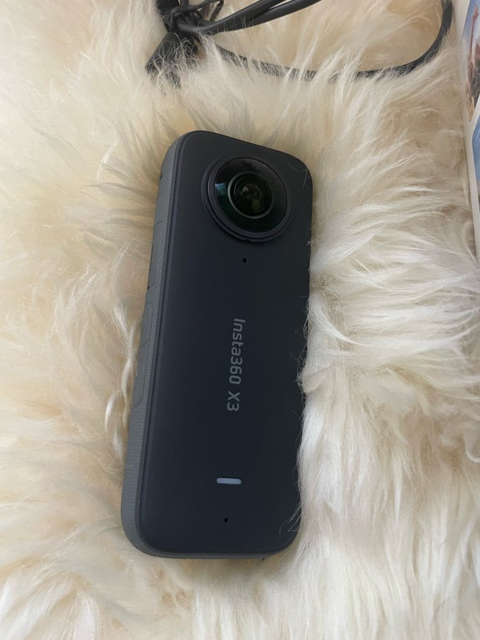 Insta360 X3