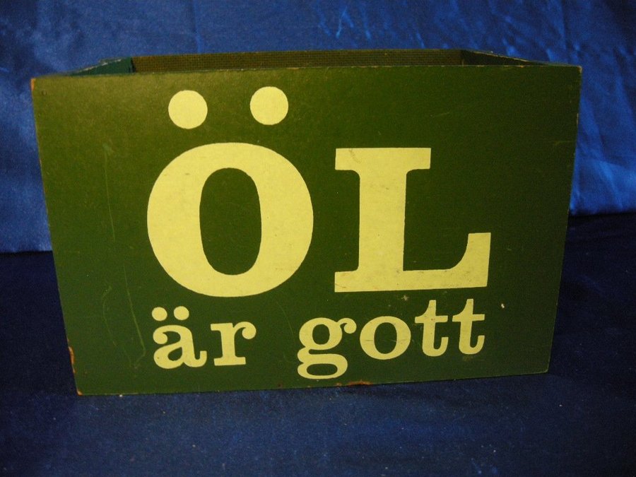 Äldre mindre trälådabackölback med texten "ÖL är gott"Passar 6 burkar/flaskor