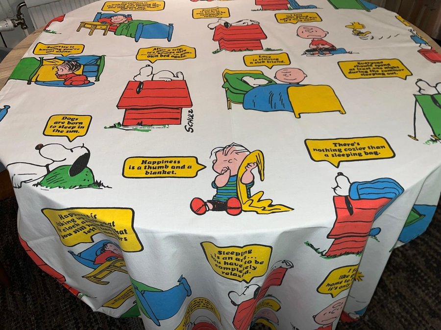 VINTAGE 1971 SCHULTZ SNOOPY SNOBBEN LAKAN TYG RETRO