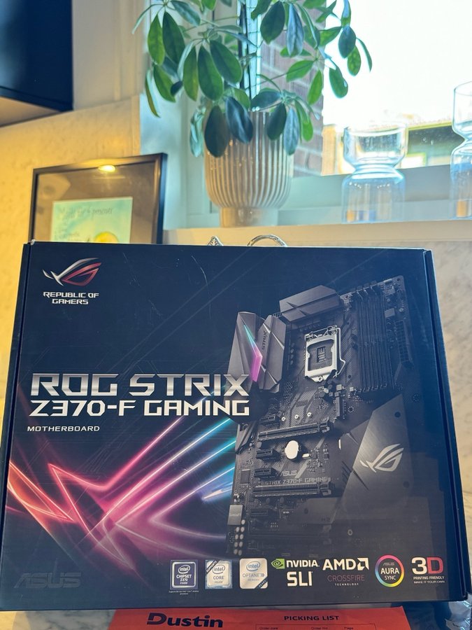 ASUS ROG STRIX Z370-F Gaming+i5 8600k+16GB Ram+Kylare+kvitto