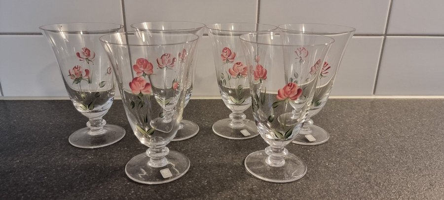 ÖL / DRINKGLAS FYRKLÖVEREN "ROSE" av JACKIE LYND