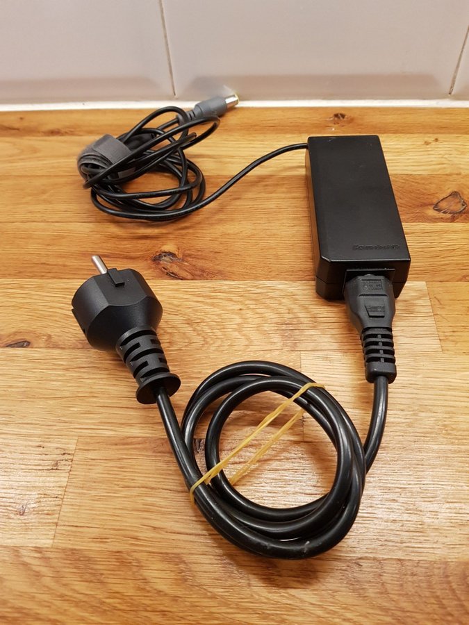 AC Adapter / Laddare - Lenovo 65W 20V