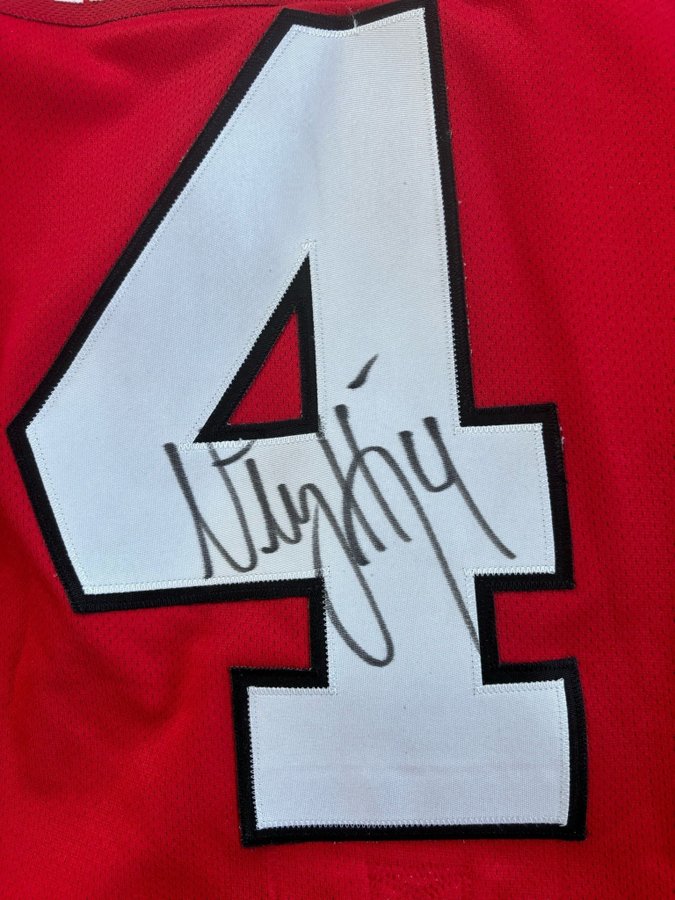 Hjalmarsson #4 Chicago Blackhawks Jersey Signerad, HV71, Tre Kronor