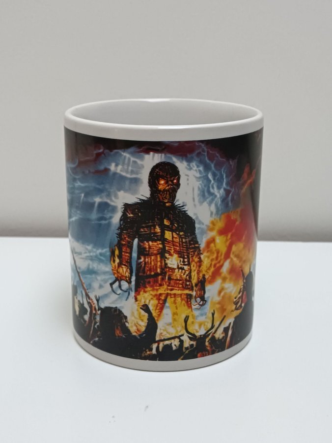 Iron Maiden mugg i bra skick!