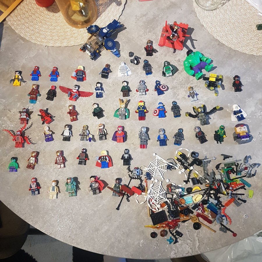 Lego Marvel Super Heroes Avengers Iron Man LOT 50+ figurer + tillbehör