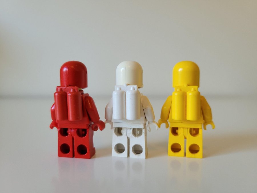 Lego - Classic Space x 3 - White, Red and Yellow with Air Tanks - Minifigur