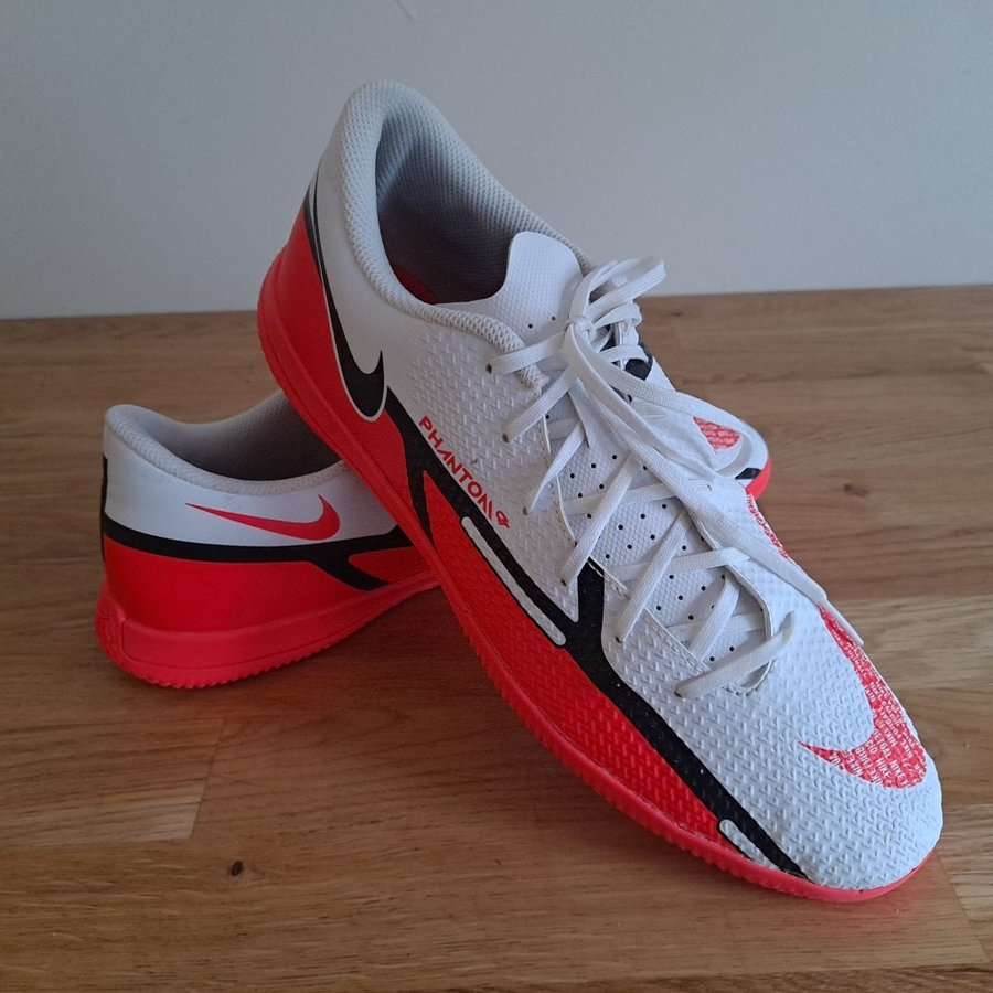 Fina Nike Phantom IT Futsal fotbollsskor stl.44